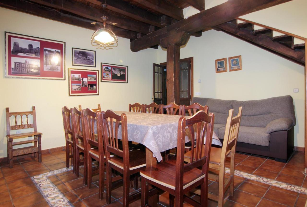 Montemayor de Pililla Hotel Rural Los Abuelos מראה חיצוני תמונה