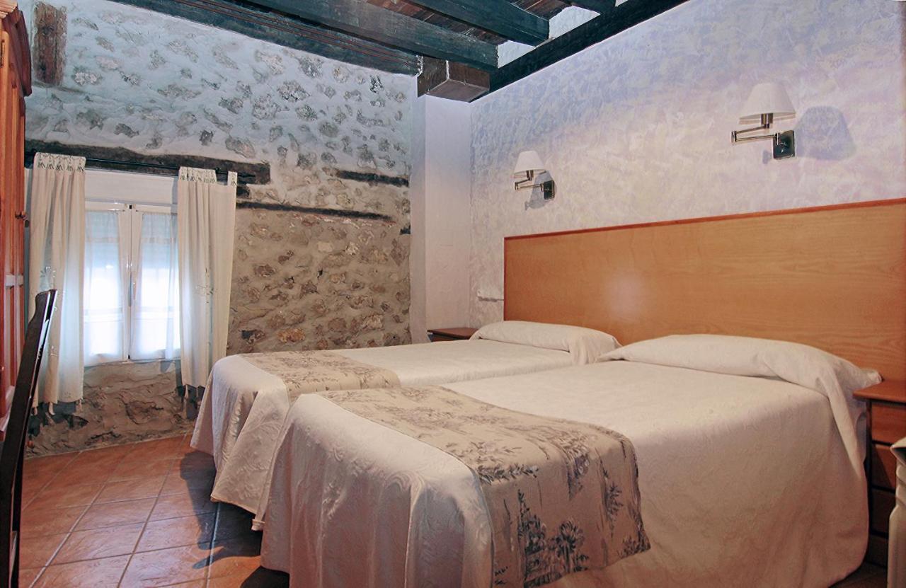 Montemayor de Pililla Hotel Rural Los Abuelos מראה חיצוני תמונה