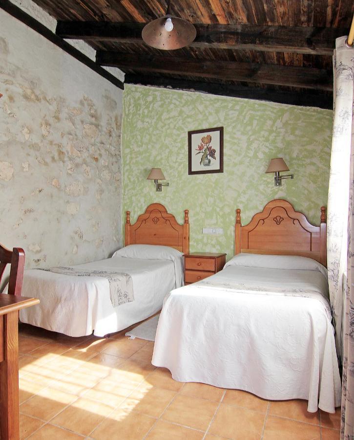 Montemayor de Pililla Hotel Rural Los Abuelos מראה חיצוני תמונה