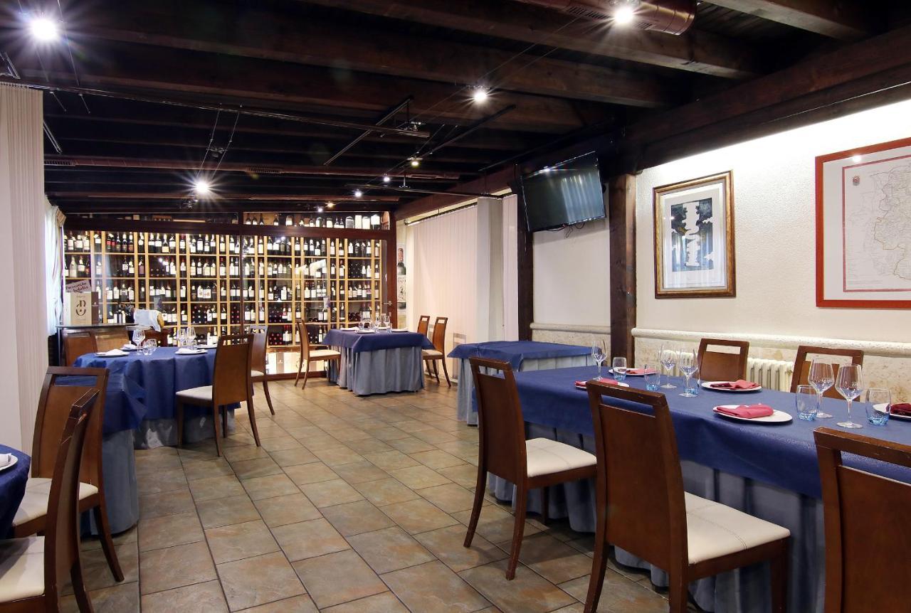 Montemayor de Pililla Hotel Rural Los Abuelos מראה חיצוני תמונה