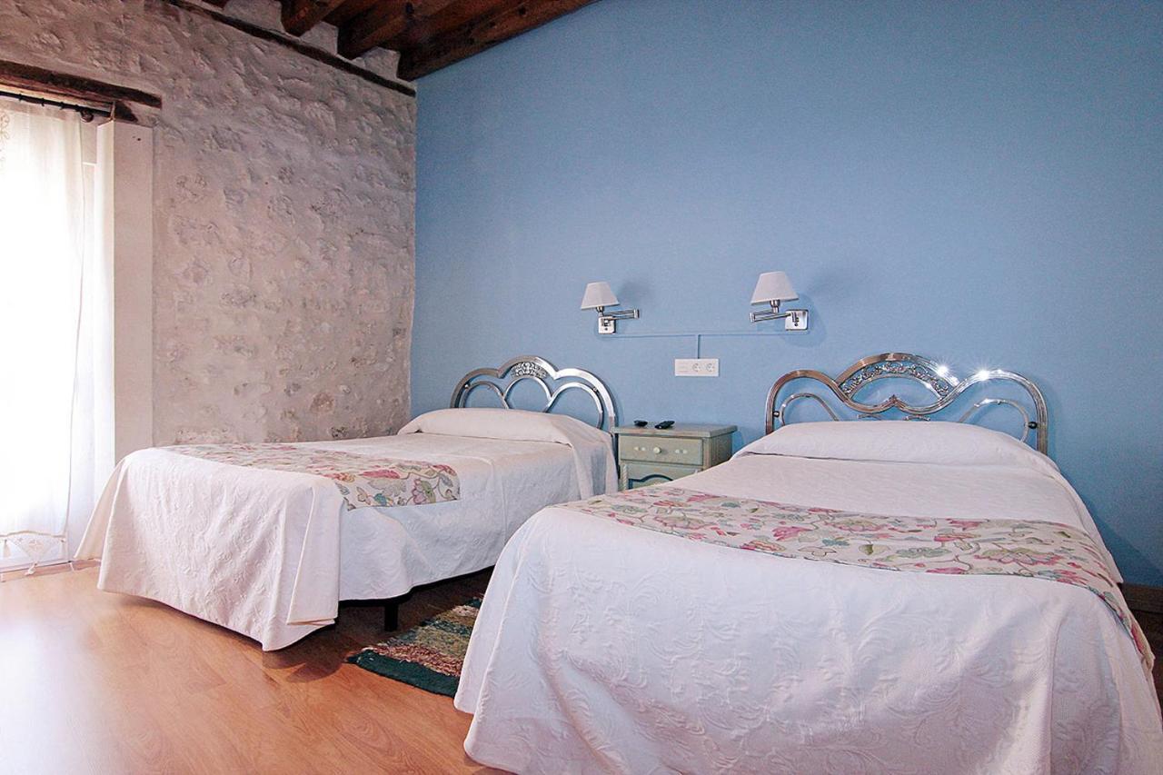 Montemayor de Pililla Hotel Rural Los Abuelos מראה חיצוני תמונה